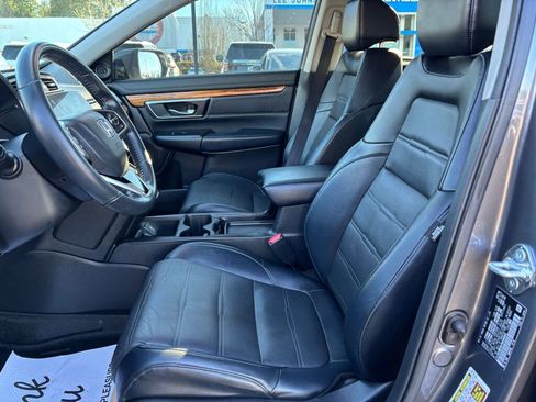 Used 2019 Honda CR-V Touring image 14