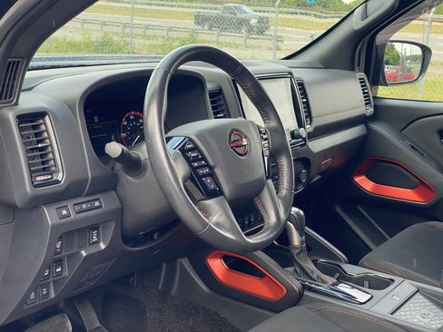 Used 2023 Nissan Frontier PRO-4X w/ Pro Convenience Package AWD/4WD image 11