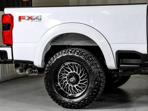 Used 2024 Ford F250 Lariat w/ Sport Appearance Package AWD/4WD image 7
