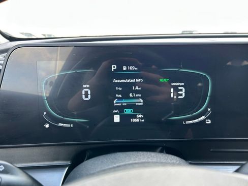 Used 2023 Kia Sportage EX image 11