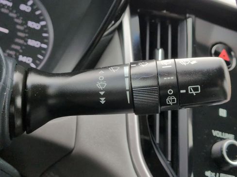 Certified 2022 Subaru Outback Premium image 26