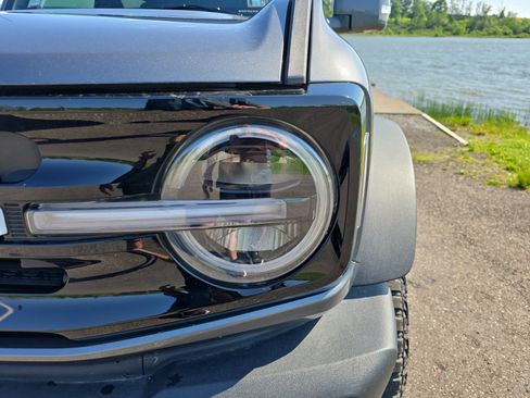 Used 2024 Ford Bronco Outer Banks AWD/4WD image 9