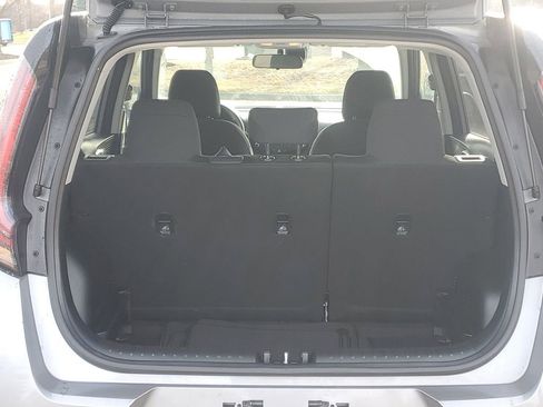 Used 2025 Kia Soul LX w/ LX Technology Package image 7