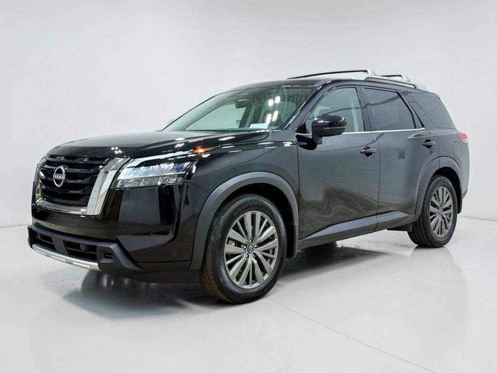 Used 2023 Nissan Pathfinder SL w/ SL Premium Package AWD/4WD image 7