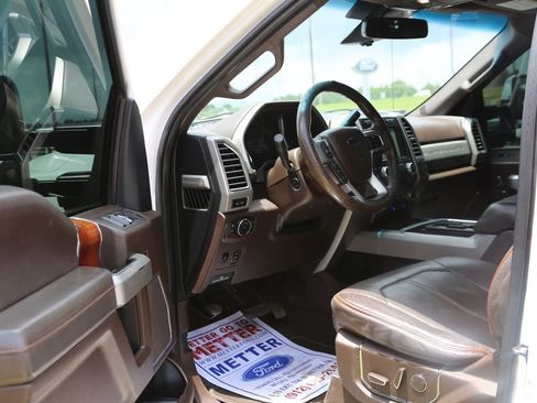 Used 2017 Ford F250 King Ranch w/ King Ranch Ultimate Package AWD/4WD image 8