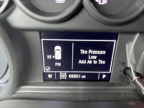 Used 2022 Chevrolet Silverado 1500 Custom Trail Boss image 27