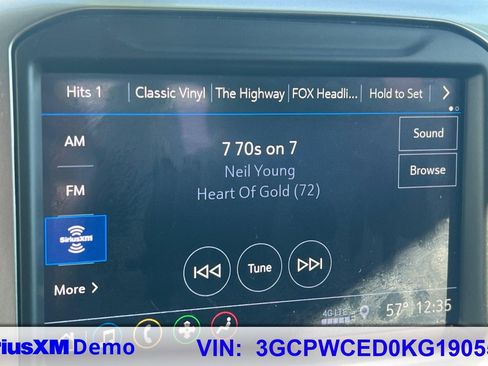 Used 2019 Chevrolet Silverado 1500 LT w/ Texas Edition image 23