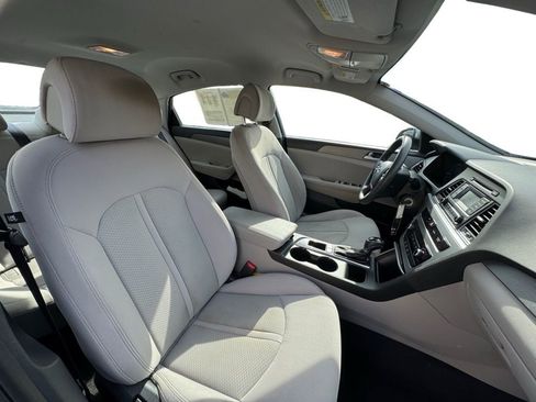 Used 2016 Hyundai Sonata SE image 17