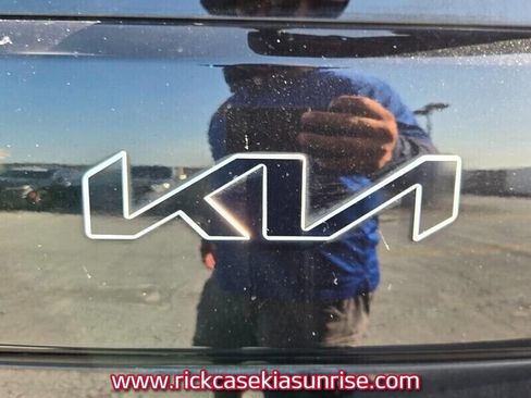 Used 2023 Kia Soul S FWD image 10