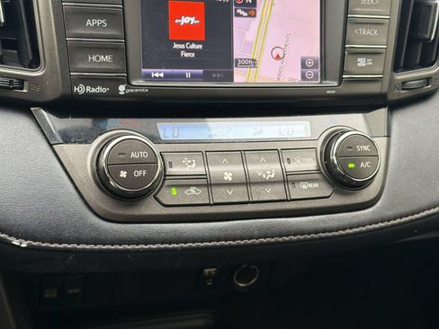 Used 2014 Toyota RAV4 XLE FWD image 18