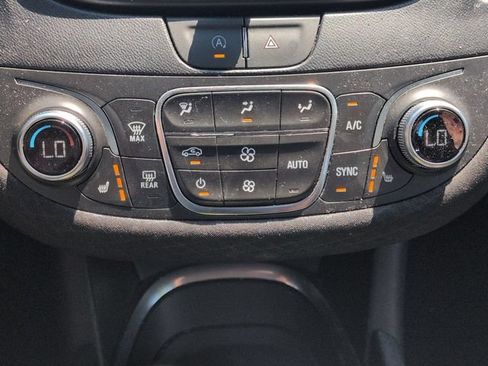 Used 2023 Chevrolet Malibu LT FWD image 16