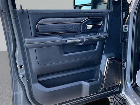 Used 2026 RAM 3500 Limited image 18