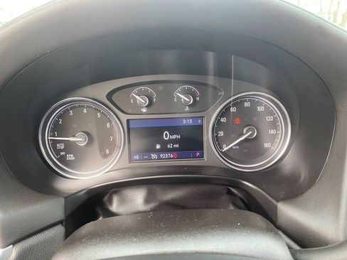 Used 2020 Buick Enclave Essence w/ Sound and Sites Package image 18