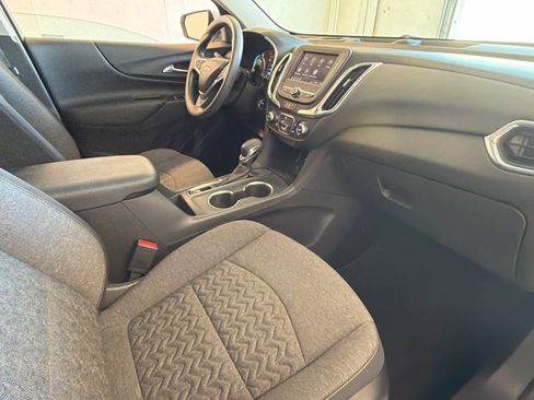 Used 2022 Chevrolet Equinox LT image 24