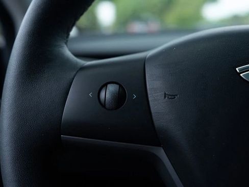 Used 2023 Tesla Model 3 Standard Range RWD image 25