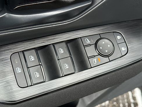 New 2026 Nissan Kicks S image 11