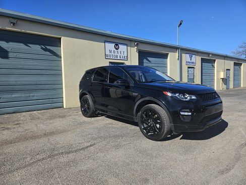 Used 2017 Land Rover Discovery Sport HSE image 2