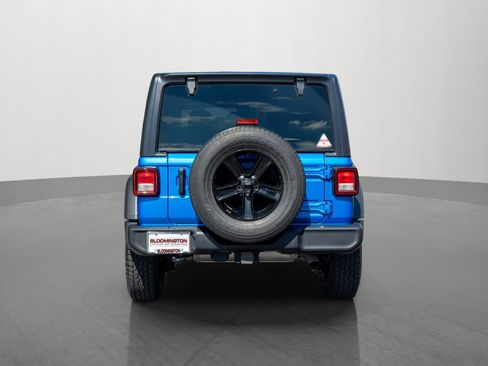 Used 2022 Jeep Wrangler Unlimited Sport AWD/4WD image 6