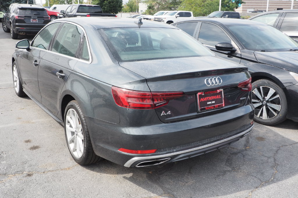 Used 2019 Audi A4 2.0T Premium w/ Convenience Package AWD/4WD image 4