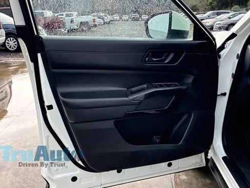 Used 2025 Nissan Pathfinder SV AWD/4WD image 20