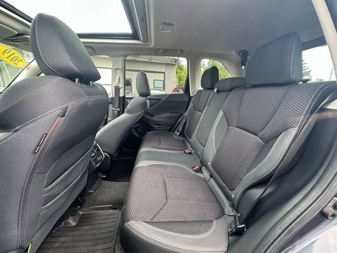 Used 2019 Subaru Forester Premium image 11