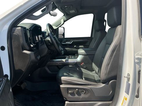 Used 2024 Chevrolet Silverado 2500 LTZ w/ LTZ Premium Package AWD/4WD image 14