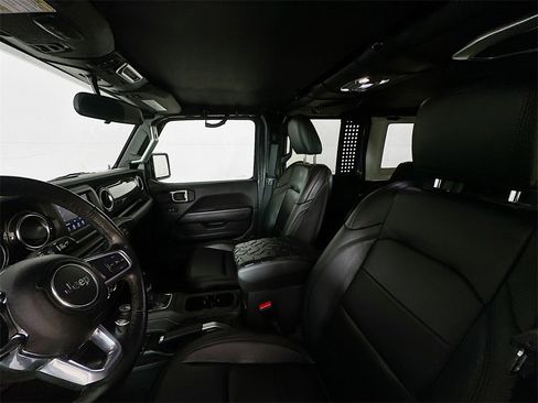 Used 2021 Jeep Wrangler Unlimited Sahara image 21