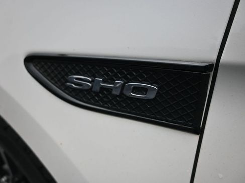 Used 2017 Ford Taurus SHO AWD/4WD image 16