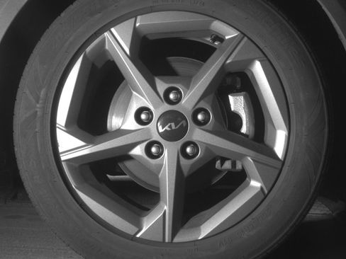 Used 2025 Kia K4 FWD image 13