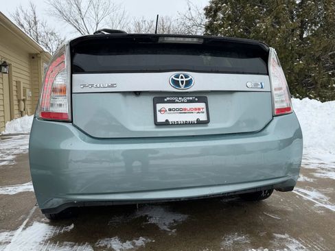 Used 2013 Toyota Prius Plug-In Hybrid image 15