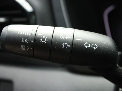Used 2025 Honda Pilot TrailSport image 38