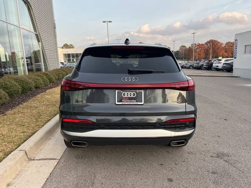 Certified 2025 Audi Q5 2.0T Premium Plus w/ Premium Plus image 10