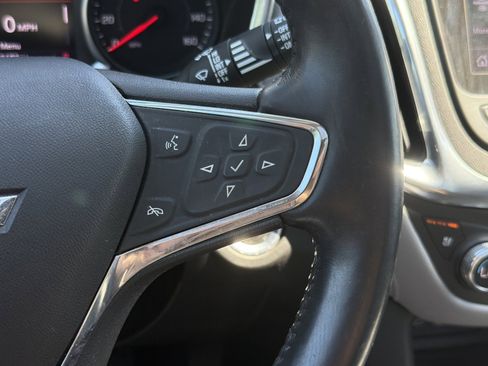 Used 2020 Chevrolet Equinox Premier FWD image 20