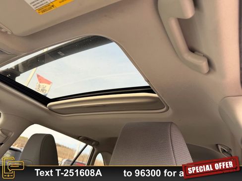 Used 2020 Toyota RAV4 XLE image 15