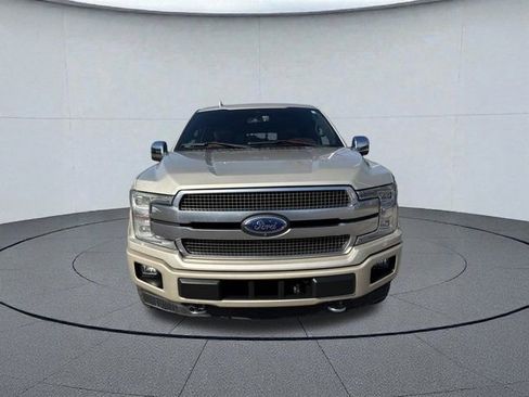 Used 2018 Ford F150 Platinum w/ Equipment Group 701A Luxury image 9