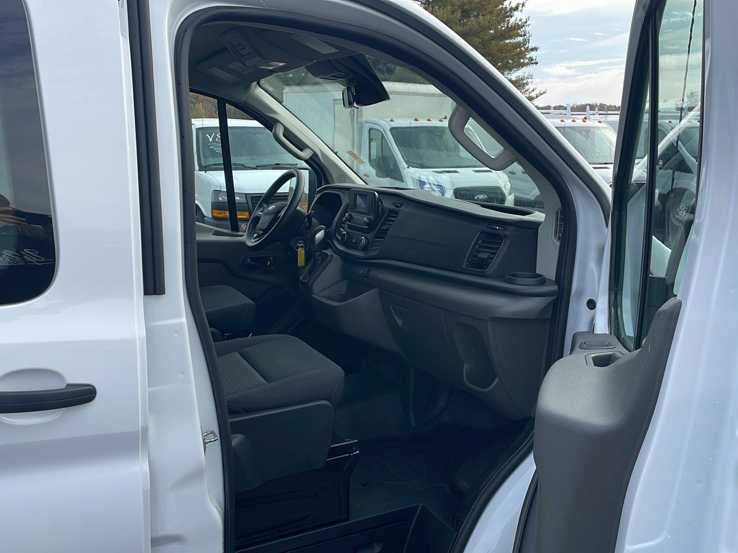 Used 2025 Ford Transit 250 Low Roof w/ Exterior Upgrade Package RWD image 21