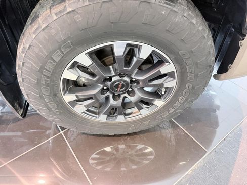 Used 2021 Nissan Titan PRO-4X w/ Pro-4x Utility Package AWD/4WD image 48