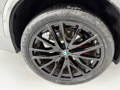 Used 2026 BMW X5 xDrive40i w/ M Sport Package AWD/4WD image 32
