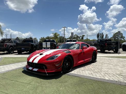 Used 2015 Dodge Viper w/ Quick Order Package 22J GT RWD image 2