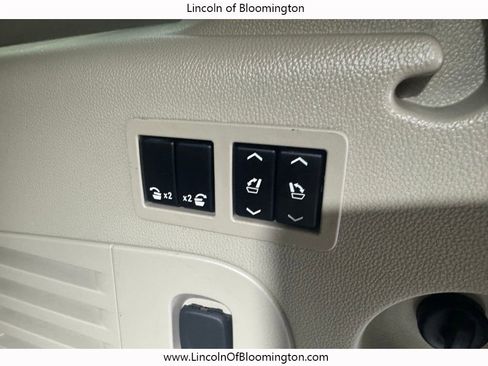 Used 2018 Cadillac Escalade ESV Luxury image 32