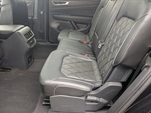Used 2024 Volkswagen Atlas SEL Premium R-Line AWD/4WD image 21