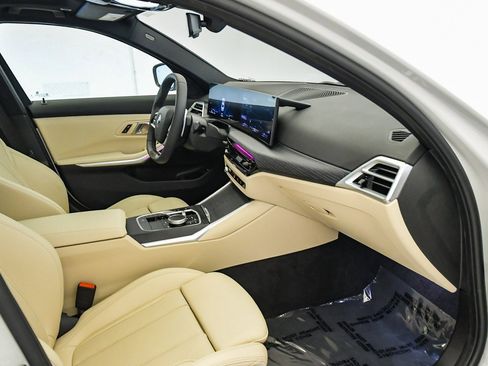 Used 2025 BMW 330i Sedan w/ Convenience Package image 18