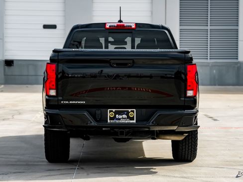 Used 2024 Chevrolet Colorado Z71 w/ Z71 Convenience Package 2 image 10