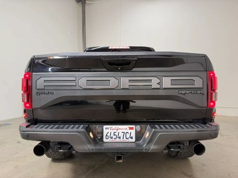 Used 2019 Ford F150 Raptor w/ Equipment Group 802A Luxury AWD/4WD image 8