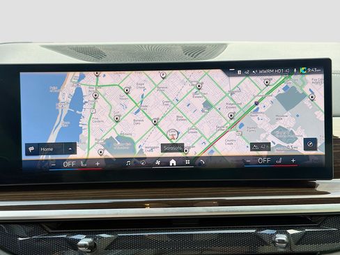 Used 2024 BMW X5 sDrive40i w/ M Sport Package image 33