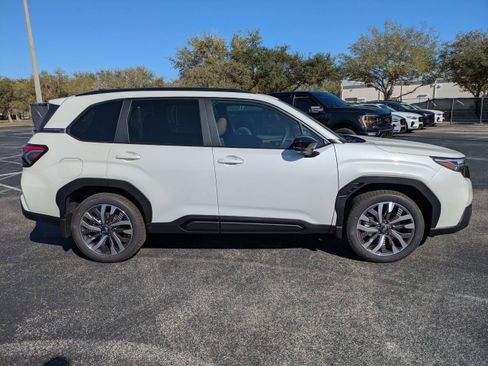 New 2026 Subaru Forester Touring AWD/4WD image 3