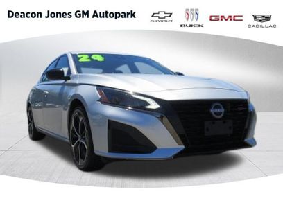 Used 2024 Nissan Altima 2.5 SR