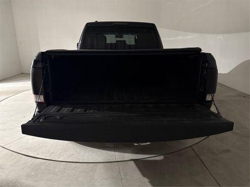 Used 2017 RAM 1500 Express image 13
