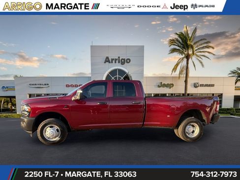 Used 2024 RAM 3500 Tradesman w/ Bed Utility Group AWD/4WD image 4