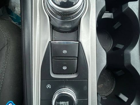 Used 2022 Ford Explorer XLT AWD/4WD image 23